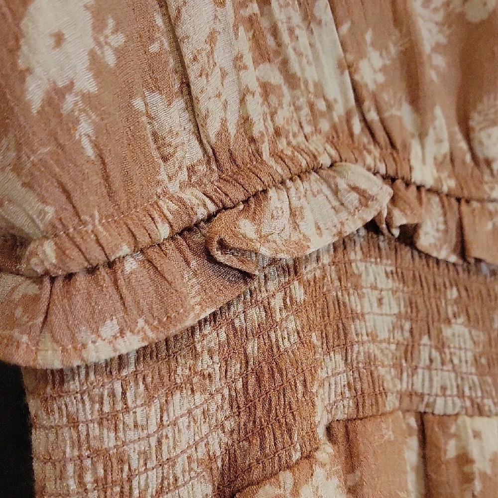 Bohme Floral Midi Dress in Tan and Cream - Picture 3 of 6
